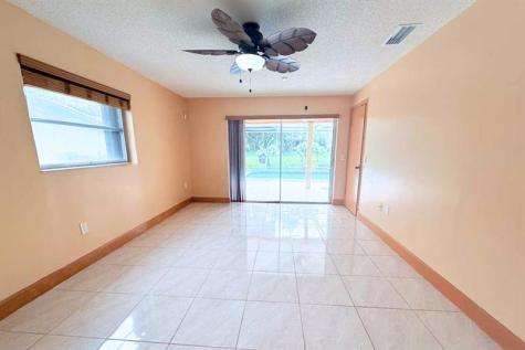 8800 NW 3 Street Pembroke Pines FL 33024