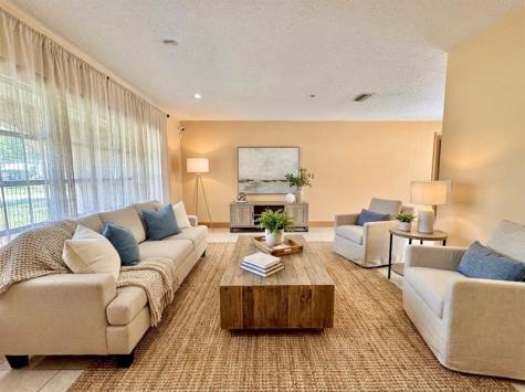 8800 NW 3 Street Pembroke Pines FL 33024