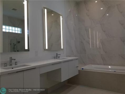 5730 Ashwood Circle Hollywood FL 33312