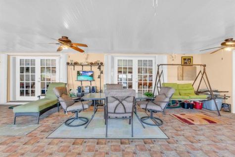 18201 SW 87th Avenue Palmetto Bay FL 33157