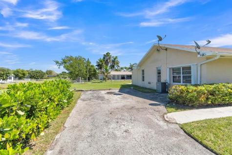 18201 SW 87th Avenue Palmetto Bay FL 33157