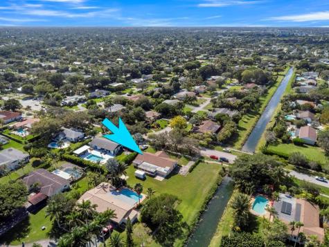 18201 SW 87th Avenue Palmetto Bay FL 33157