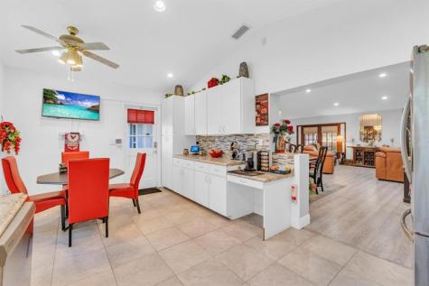 18201 SW 87th Avenue Palmetto Bay FL 33157