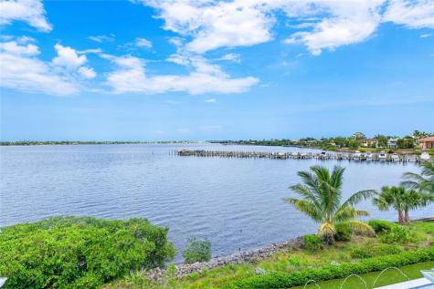 2842 SW Rivers End Way Palm City FL 34990