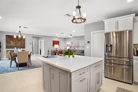 833 NE 17th Court Fort Lauderdale FL 33305