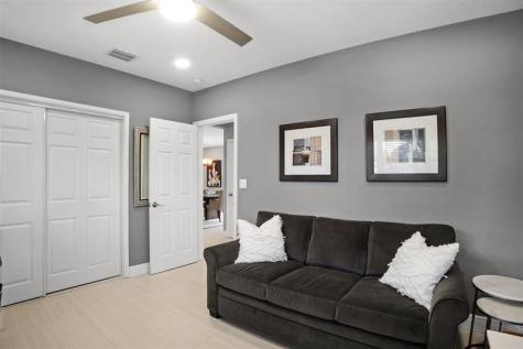 833 NE 17th Court Fort Lauderdale FL 33305