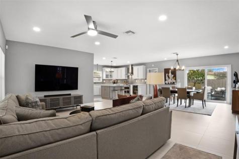 833 NE 17th Court Fort Lauderdale FL 33305