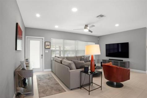 833 NE 17th Court Fort Lauderdale FL 33305