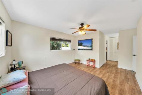 1870 NE 197th Terrace Miami FL 33179