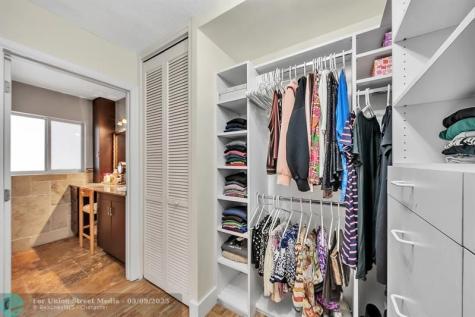 1870 NE 197th Terrace Miami FL 33179