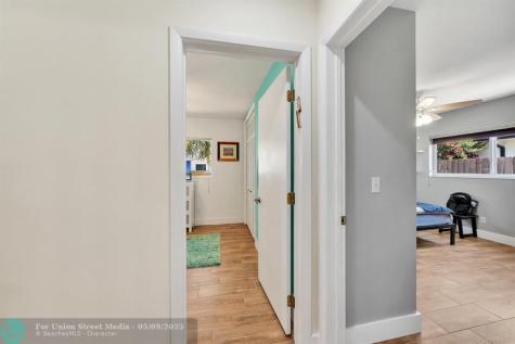 1870 NE 197th Terrace Miami FL 33179