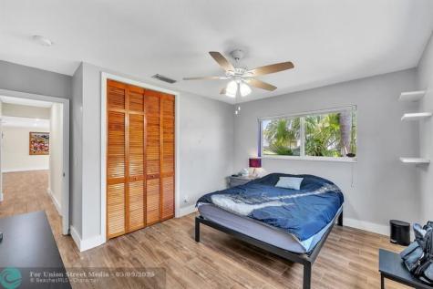 1870 NE 197th Terrace Miami FL 33179