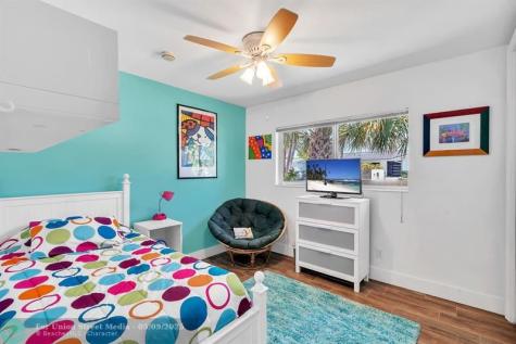 1870 NE 197th Terrace Miami FL 33179