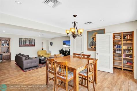 1870 NE 197th Terrace Miami FL 33179