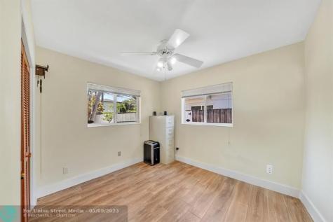 1870 NE 197th Terrace Miami FL 33179