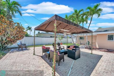 1870 NE 197th Terrace Miami FL 33179