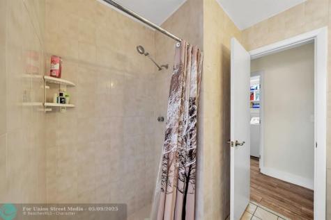 1870 NE 197th Terrace Miami FL 33179