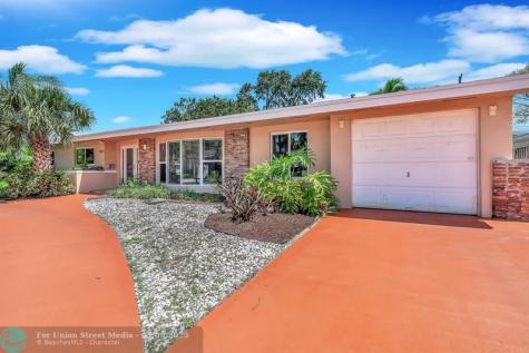 1870 NE 197th Terrace Miami FL 33179