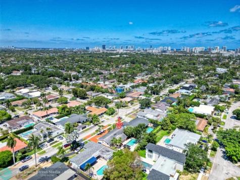 1870 NE 197th Terrace Miami FL 33179