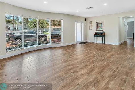 1870 NE 197th Terrace Miami FL 33179