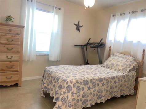 2431 4TH Place Vero Beach FL 32962