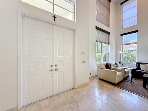 1673 Victoria Pointe Circle Weston FL 33327