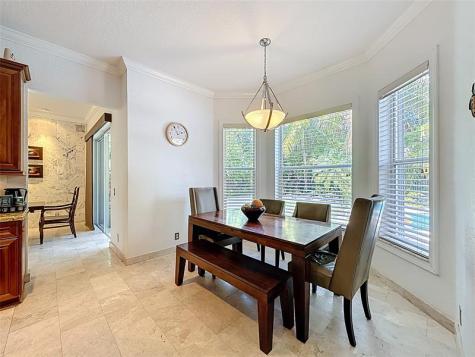 1673 Victoria Pointe Circle Weston FL 33327