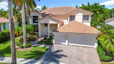1673 Victoria Pointe Circle Weston FL 33327