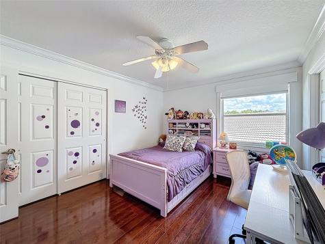 1673 Victoria Pointe Circle Weston FL 33327