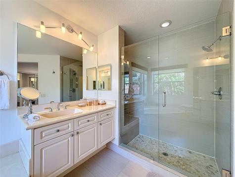 1673 Victoria Pointe Circle Weston FL 33327