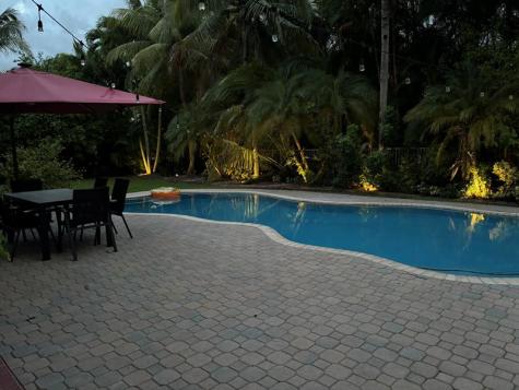 1673 Victoria Pointe Circle Weston FL 33327