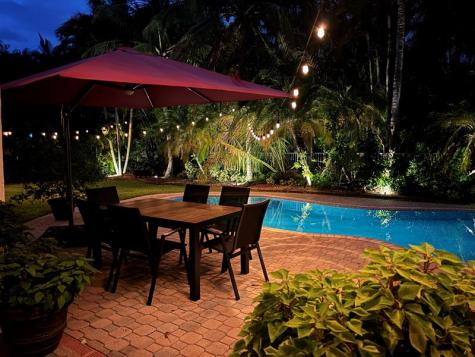 1673 Victoria Pointe Circle Weston FL 33327