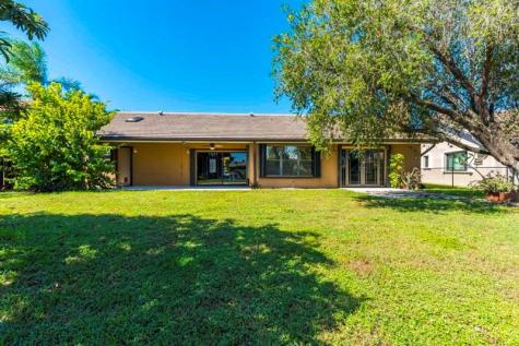 5720 W Waterford Drive Davie FL 33331