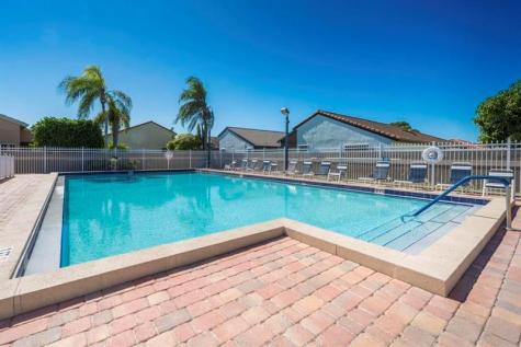 5720 W Waterford Drive Davie FL 33331