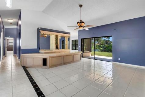 5720 W Waterford Drive Davie FL 33331