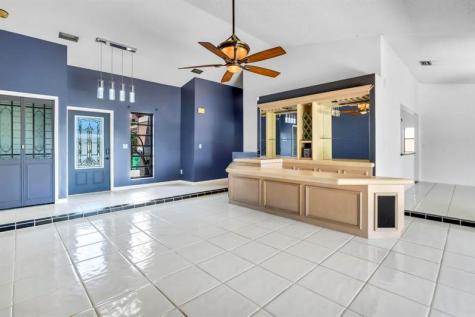 5720 W Waterford Drive Davie FL 33331