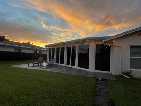 9208 NW 80th Street Tamarac FL 33321