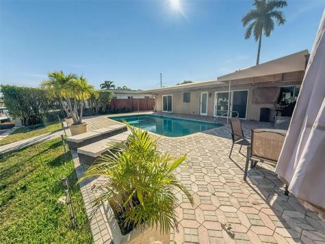 730 SE 3rd Terrace Pompano Beach FL 33060