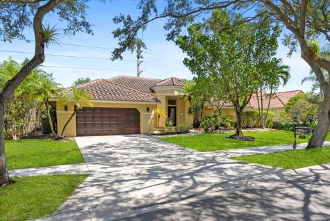 1115 Creekford Drive Weston FL 33326