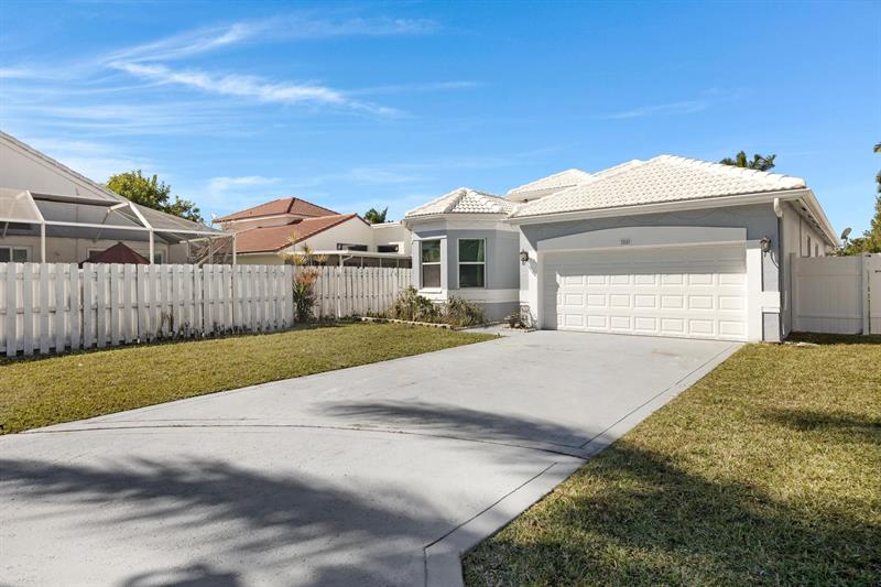 7549 Thornlee Drive Lake Worth FL 33467