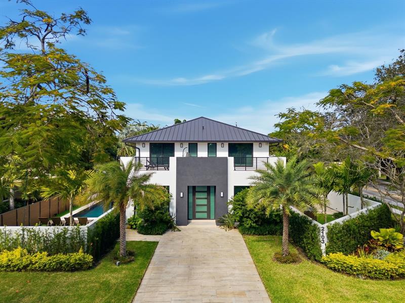 2103 Bayview Drive Fort Lauderdale FL 33305