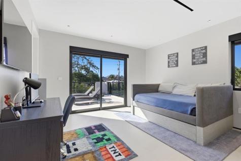 2103 Bayview Drive Fort Lauderdale FL 33305