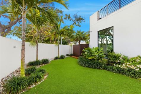 2103 Bayview Drive Fort Lauderdale FL 33305