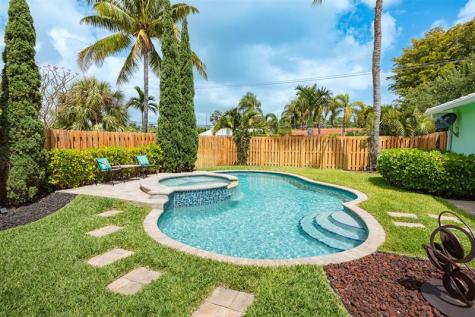 1924 NE 18th Street Fort Lauderdale FL 33305