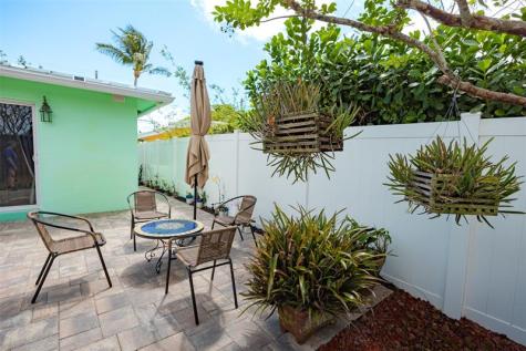 1924 NE 18th Street Fort Lauderdale FL 33305
