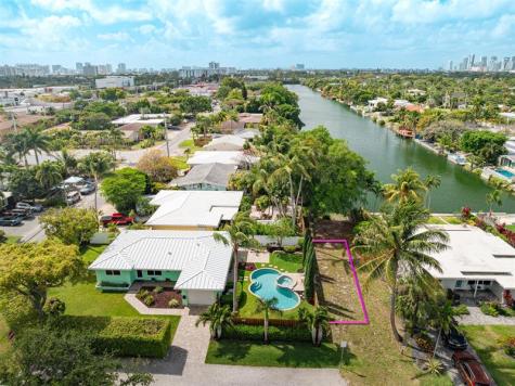 1924 NE 18th Street Fort Lauderdale FL 33305