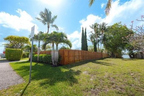 1924 NE 18th Street Fort Lauderdale FL 33305