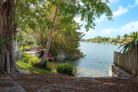 1924 NE 18th Street Fort Lauderdale FL 33305