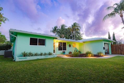 1924 NE 18th Street Fort Lauderdale FL 33305