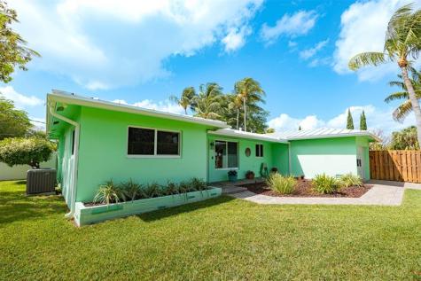 1924 NE 18th Street Fort Lauderdale FL 33305
